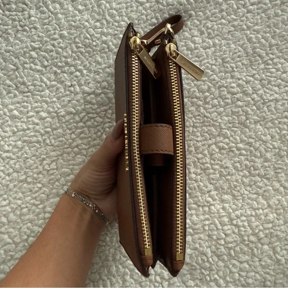 Michael Kors Wallet - Picture 6 of 6